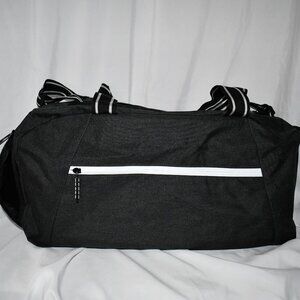 ROTOT Gym Duffel Bag with Waterproof Shoe Pouch in Black/White NEW